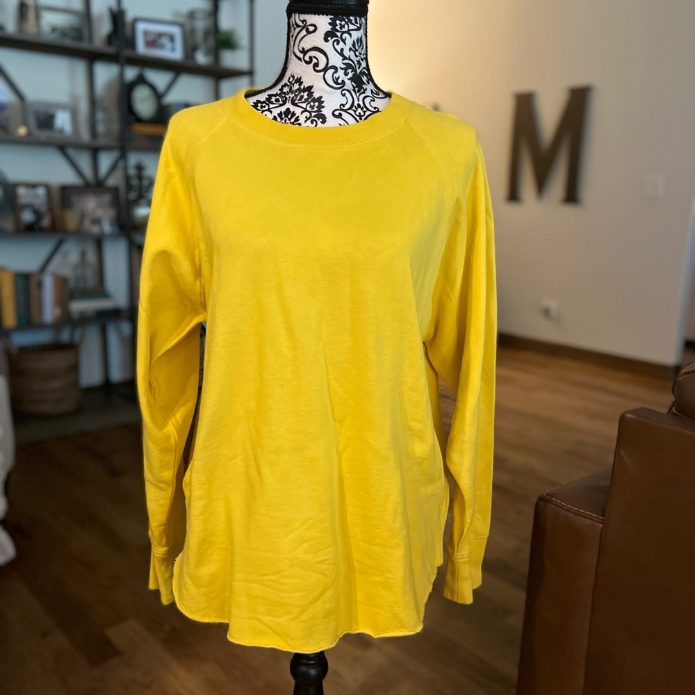 GAP Sweatshirt Sz Small NWT